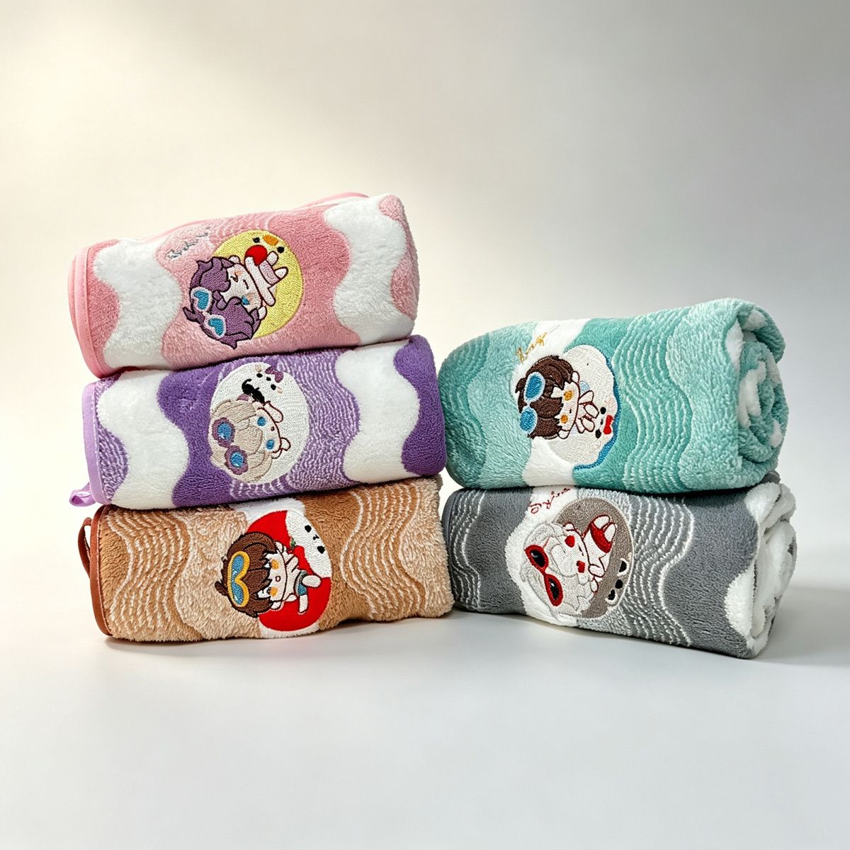 Embroidery Yarns - Anime Love and Deepspace Korallenfleece-Handtuch, niedliche