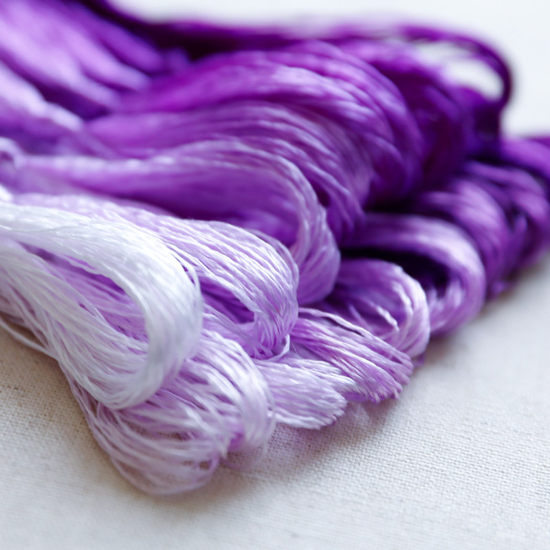 Embroidery Yarns - 20m Suzhou Stickerei-Seidenfaden in 8 Farben,