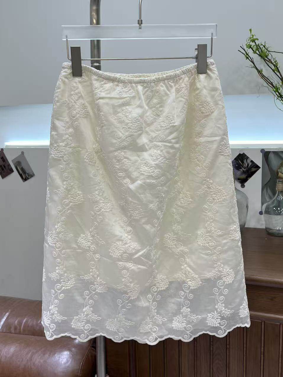 Koreanischer Stil, Übergröße,  – Embroidery Skirt Bewertung und Preis