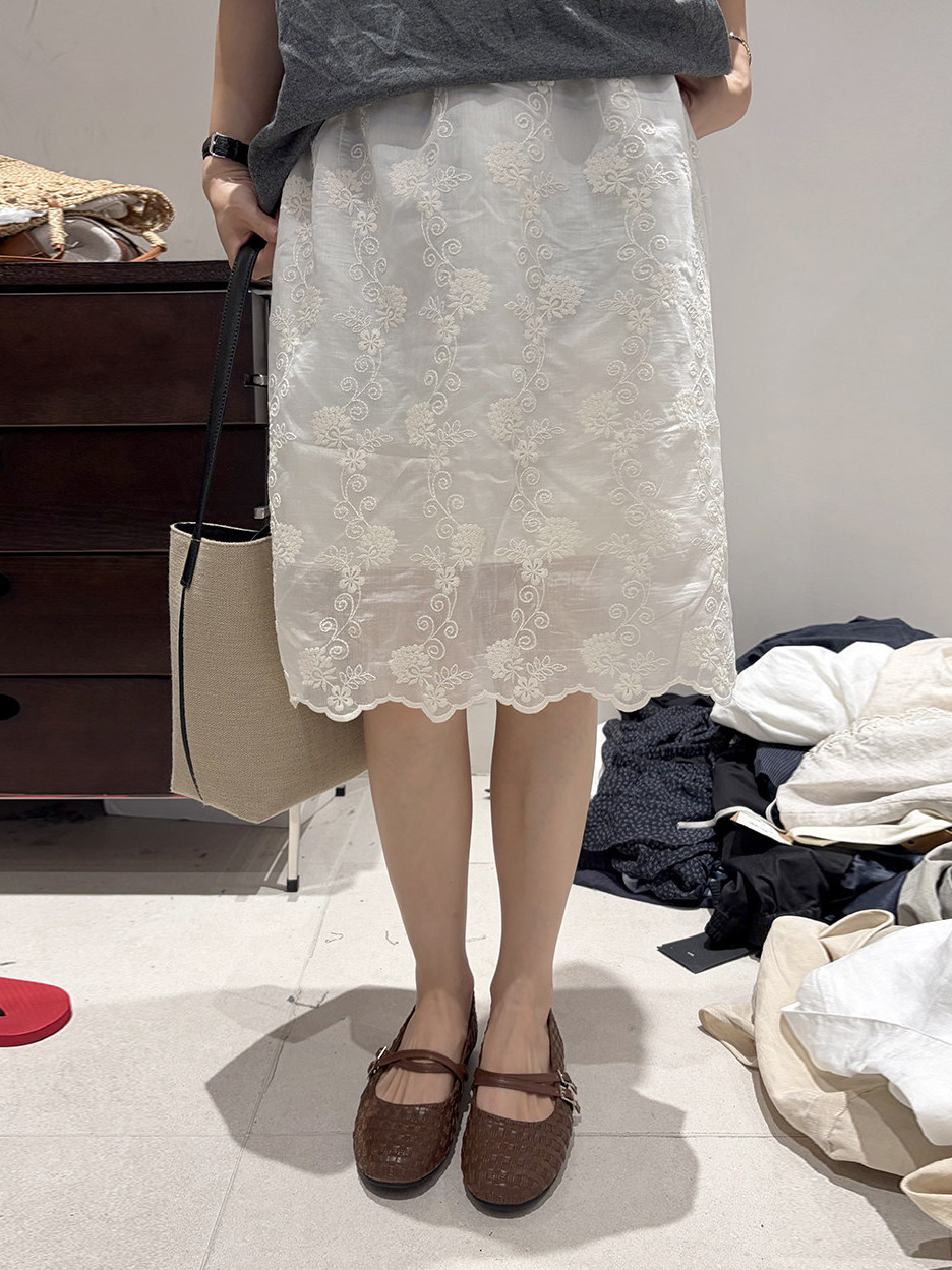 Koreanischer Stil, Übergröße,  – Embroidery Skirt Bewertung und Preis