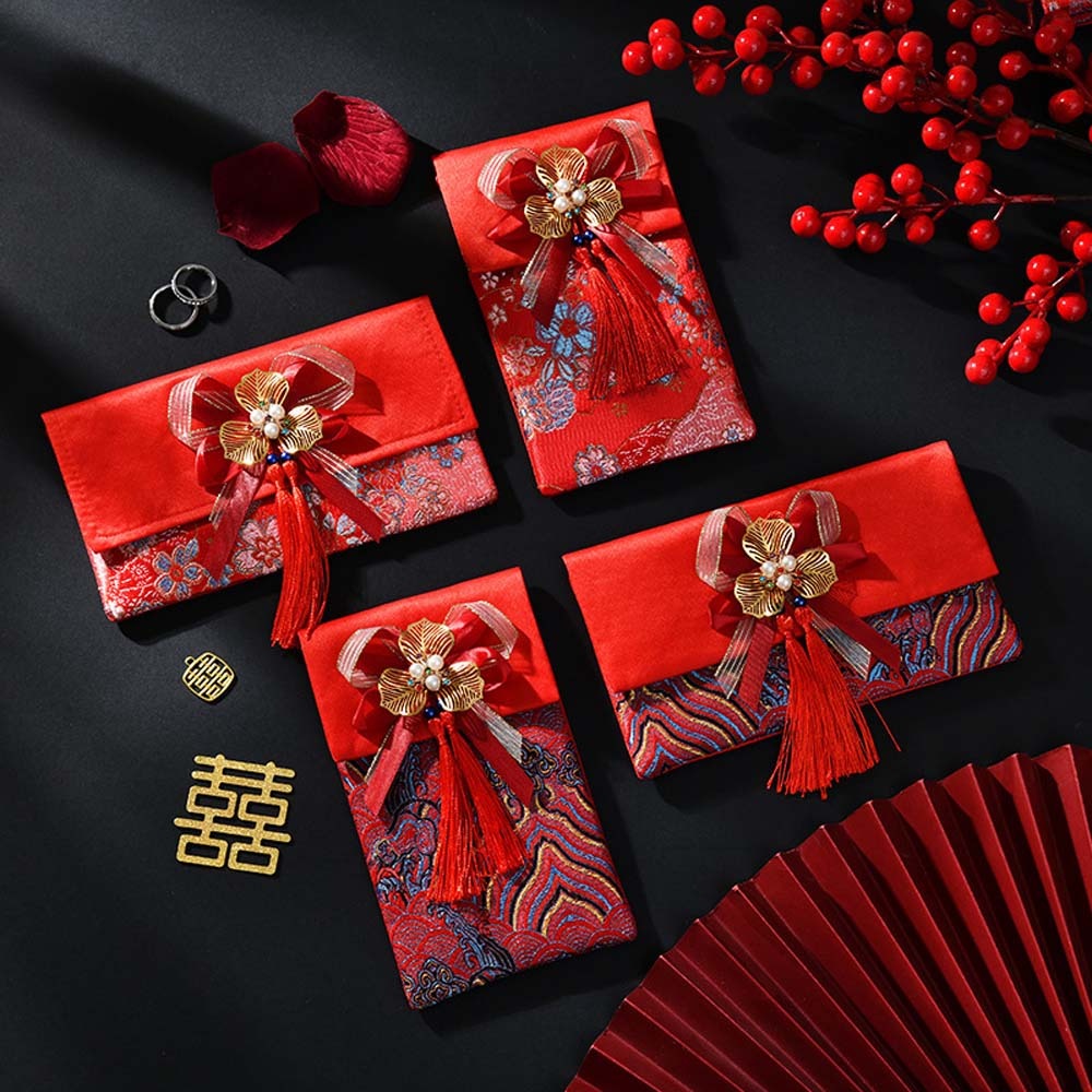 Neujahrs-Glückwunsch-Broschüre – Embroidery Red Bewertung und Preis