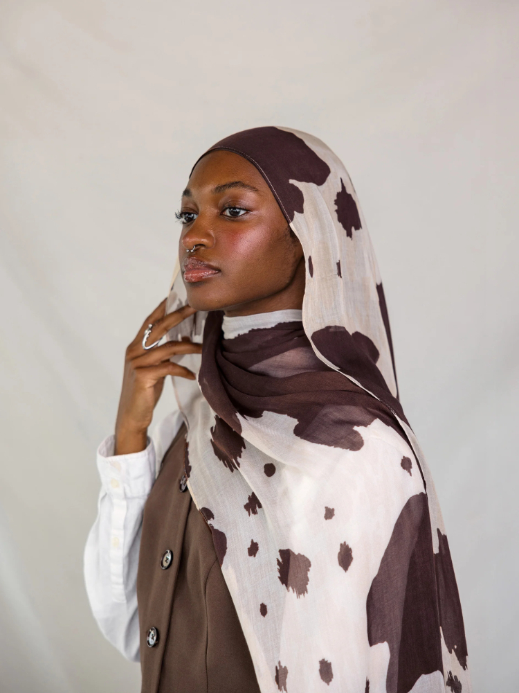 Neuer Doppelseitig Bedruckter  – Embroidery Hijab Bewertung und Preis